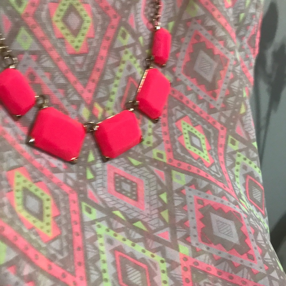 Neon top - Picture 2 of 4